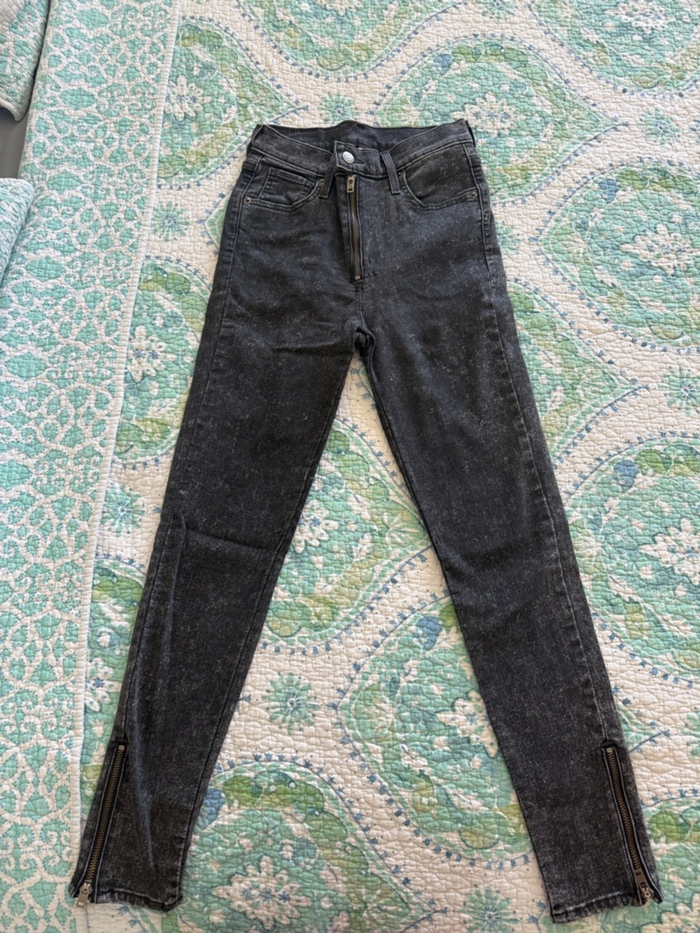 Levi's Black High-Rise Skinny Jeans with Ankle Zippers